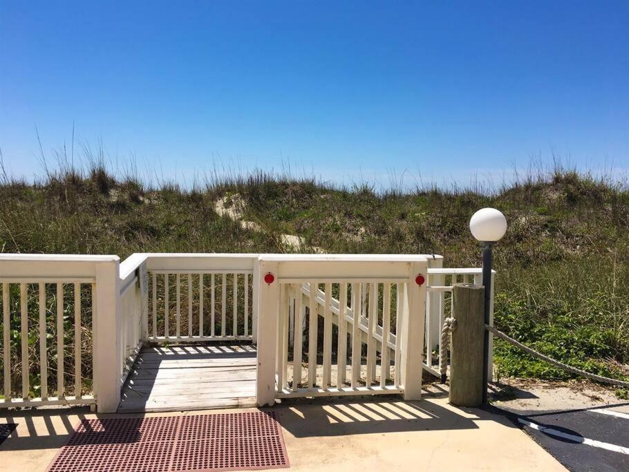 *2Br Oceanfront Retreat*King Ensuite*Pool*Nmb Cherry Grove*Pc4 Myrtle Beach Exterior photo